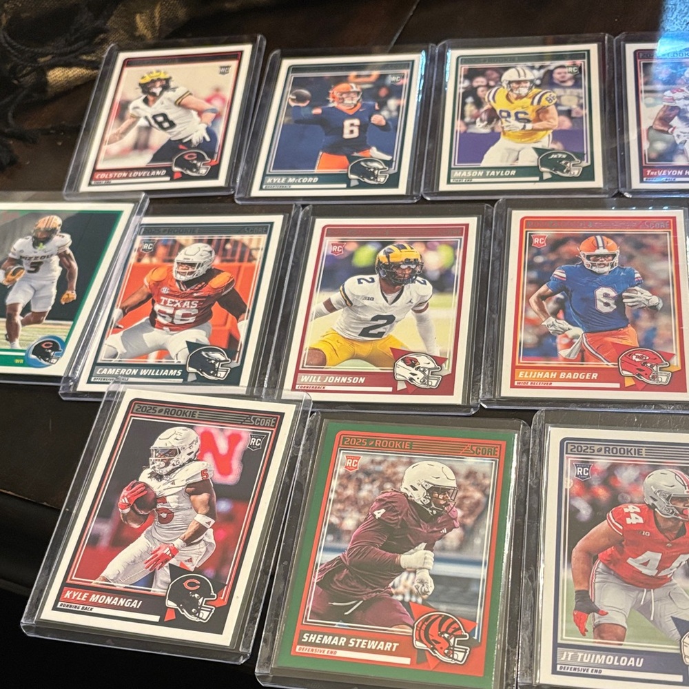 2025 Panini Rookie Cards 
Football Trading Card Collection (24 ct)